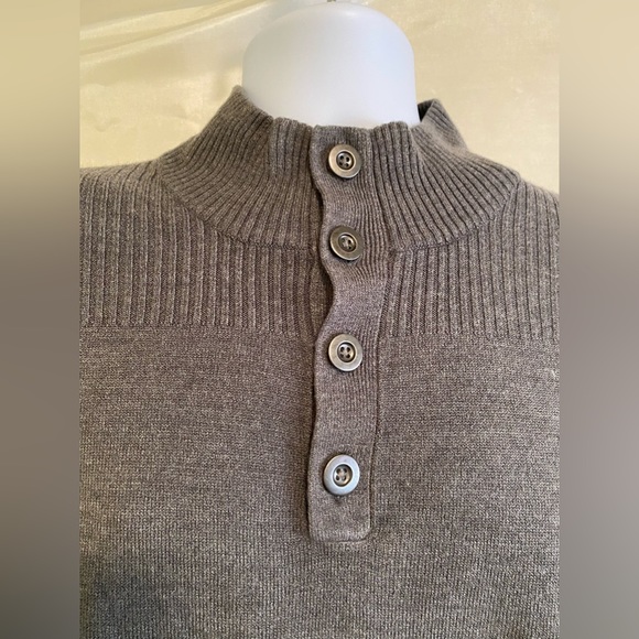 Dockers Men’s Sweater. - Picture 3 of 12
